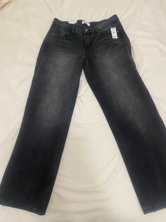 RSQ Women’s Low Rise Loose Straight Jeans - Picture 3 of 5